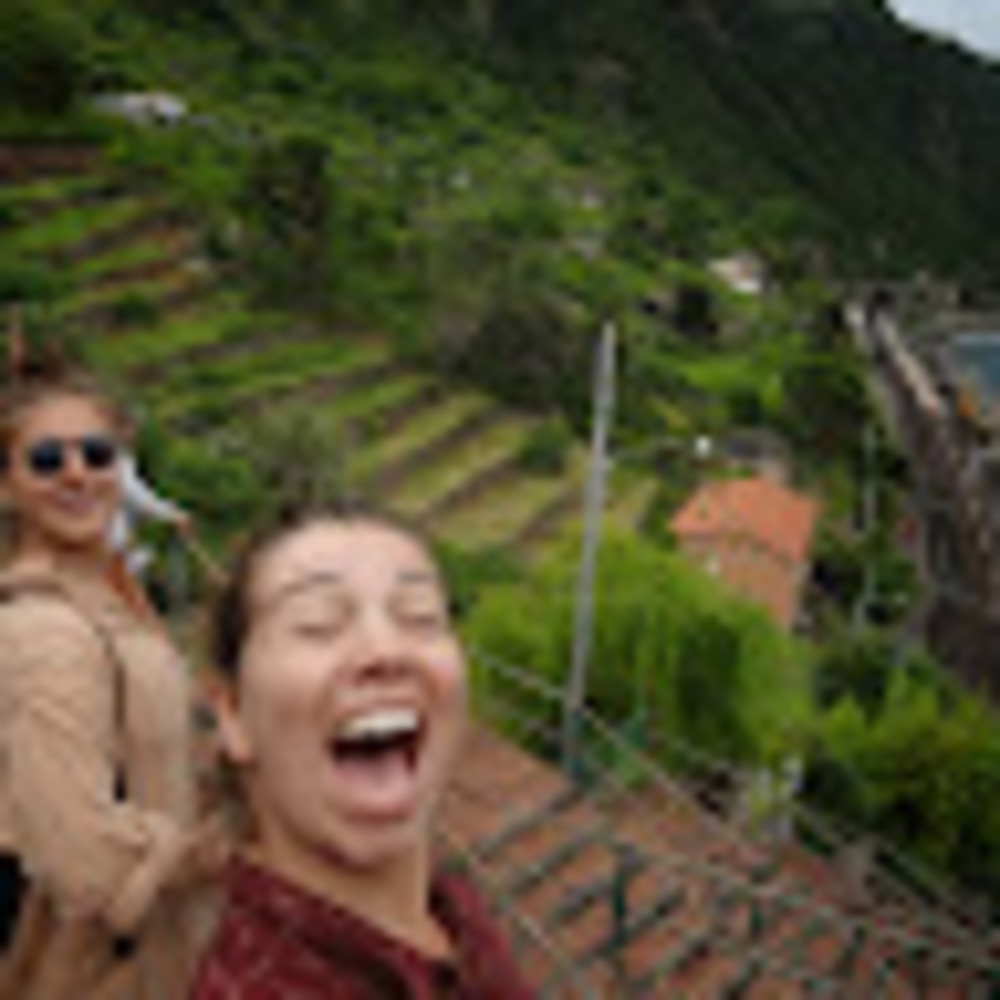 Meet your Posher, Kayla